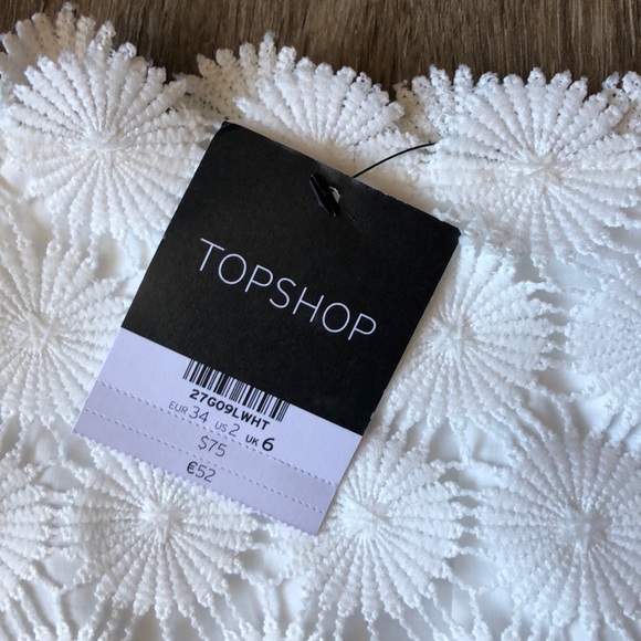 White flower skirt - Picture 2 of 3